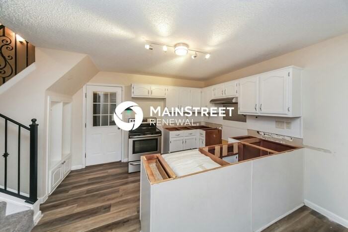 5691 Eagleston Dr - Photo 3 of 18