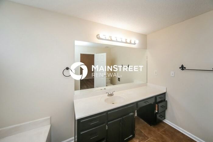 5691 Eagleston Dr - Photo 6 of 18