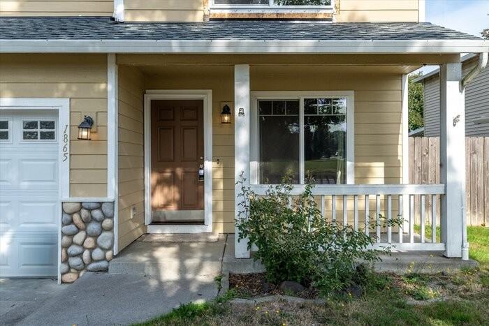 1865 Schneiter Dr - Photo 4 of 45