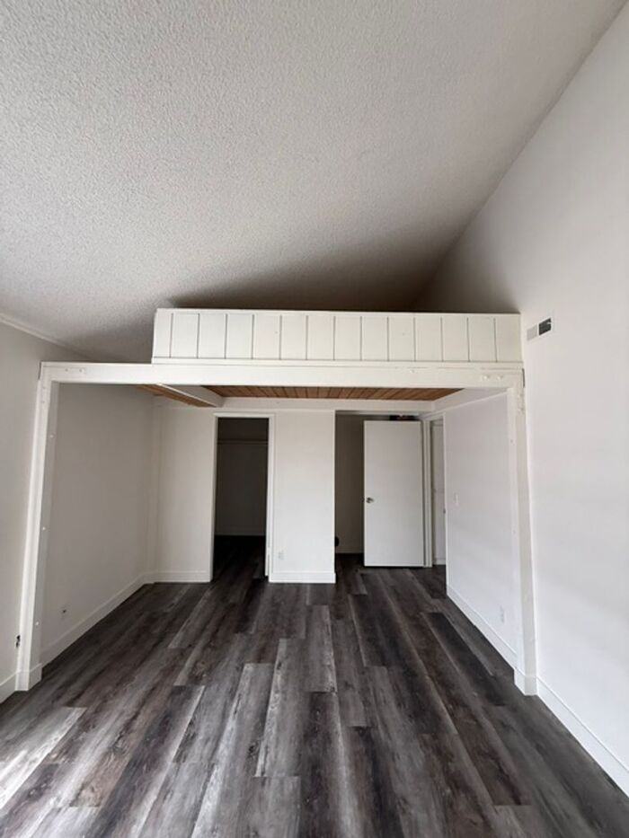 1835 W 145th St #9 - Photo 4 of 14