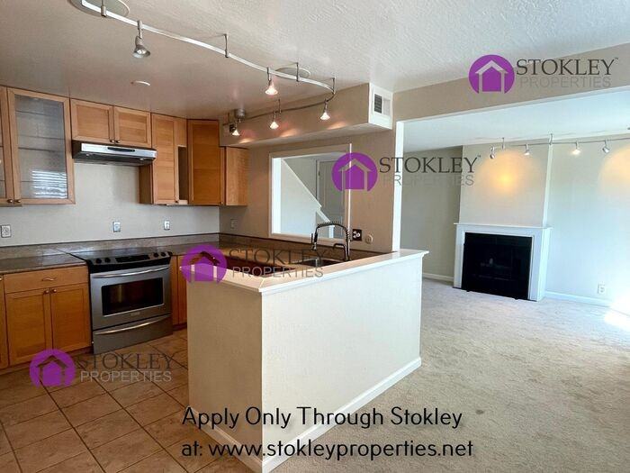 1810 Cole Ave - Photo 5 of 13