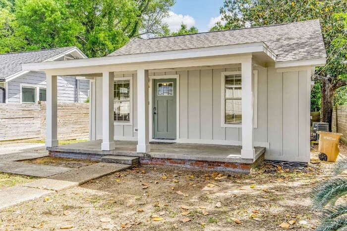 206 N G St - Photo 3 of 35