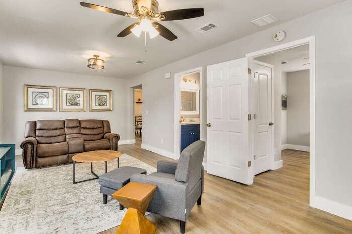 206 N G St - Photo 4 of 35