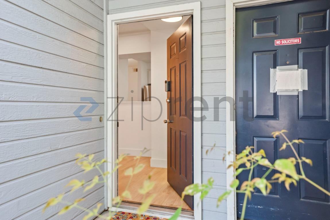 385 Shadow Run Dr #385 - Photo 4 of 20