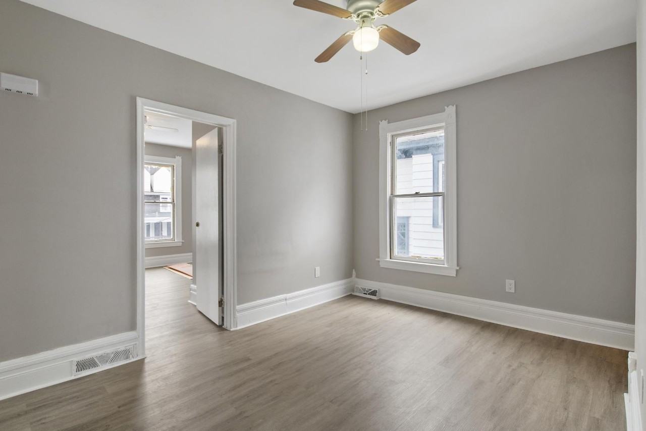 304 Baker Ave, Syracuse, NY 13205 - Photo 4 of 10