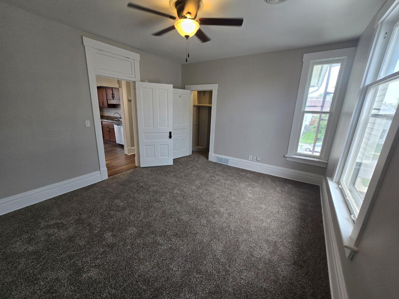 220 West Hardin Street - Photo 6 of 19
