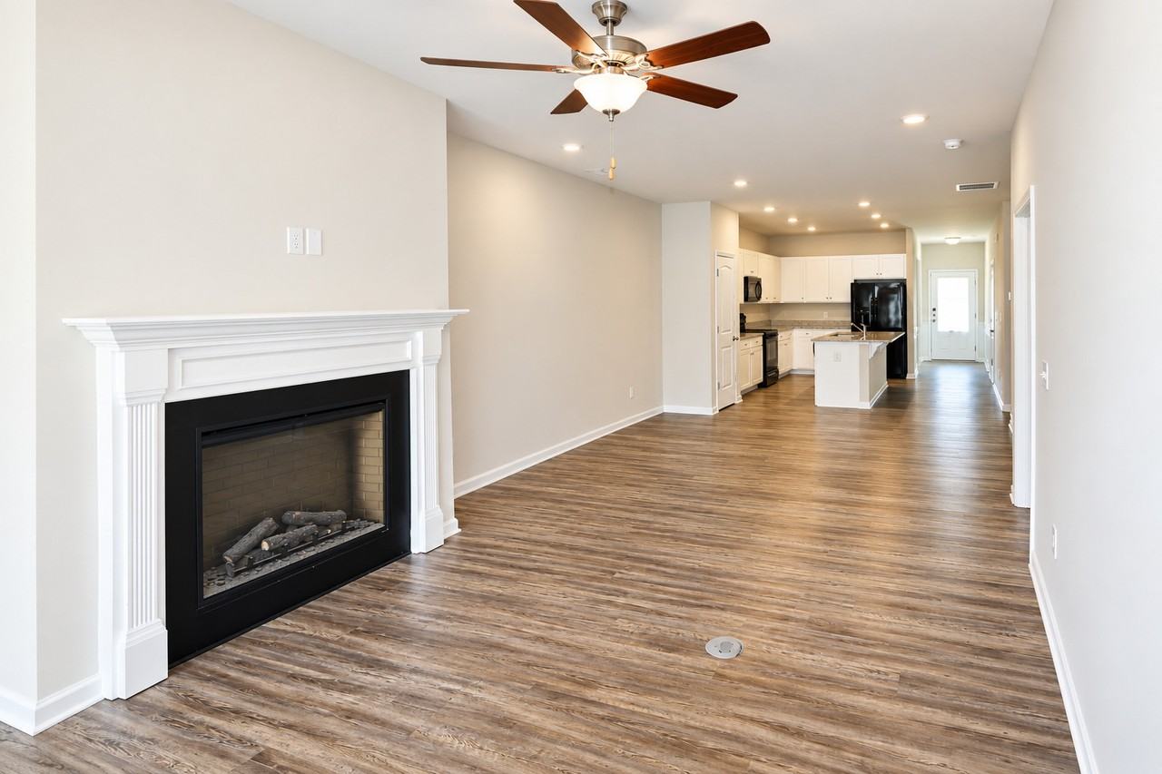 1 Westwillow Ln Nw #1 - Photo 2 of 12