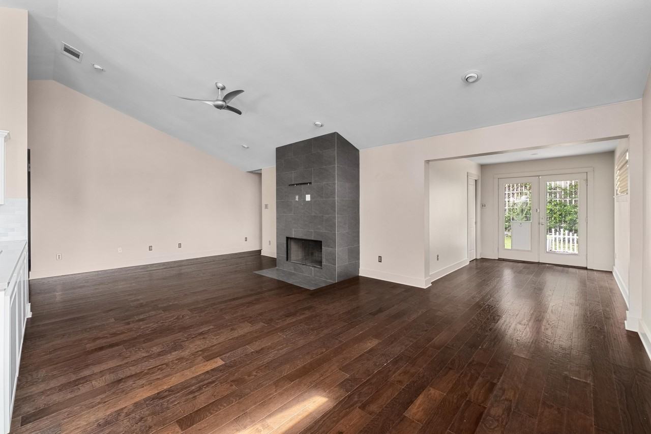 2802 Warren St #A - Photo 7 of 28