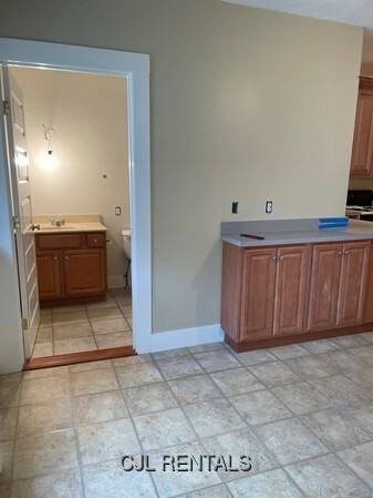 87 Pond St - Photo 3 of 18