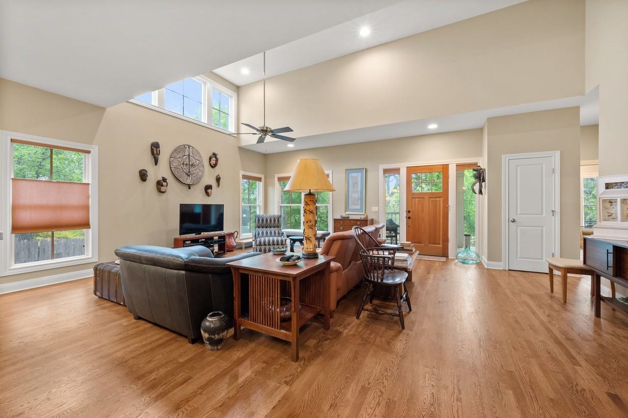 3822 Ridgelea Dr #A - Photo 4 of 29