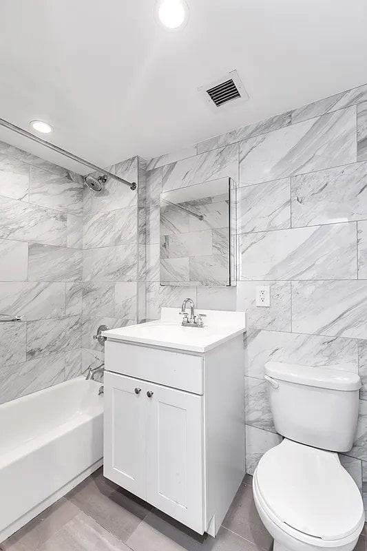 332 E 6th St #8 - Photo 7 of 8
