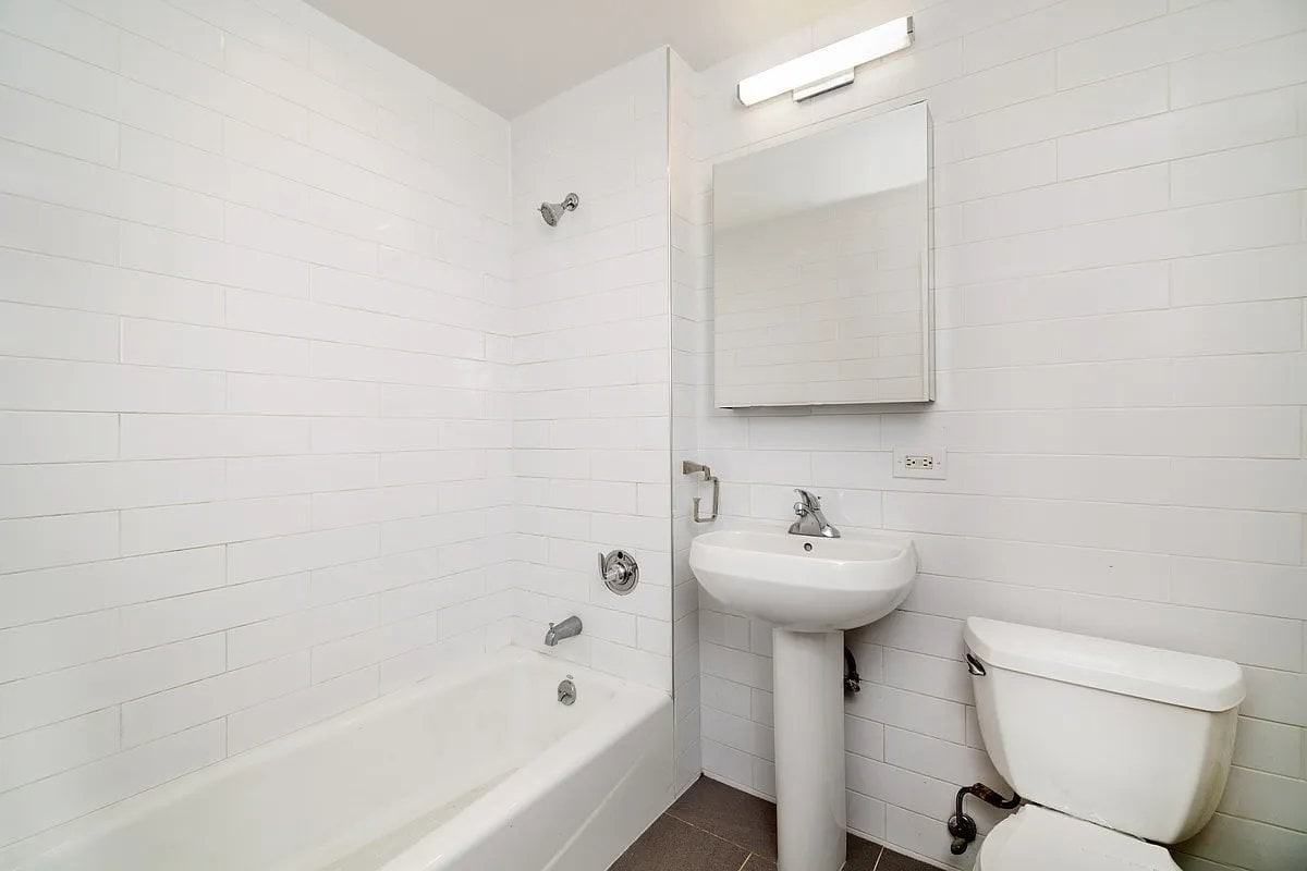 152 Ludlow St #4B - Photo 5 of 5