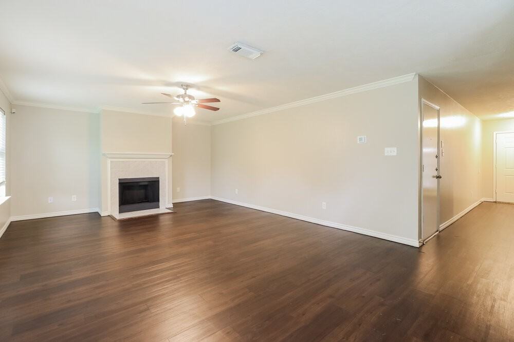 3831 Woodlace Dr - Photo 4 of 17