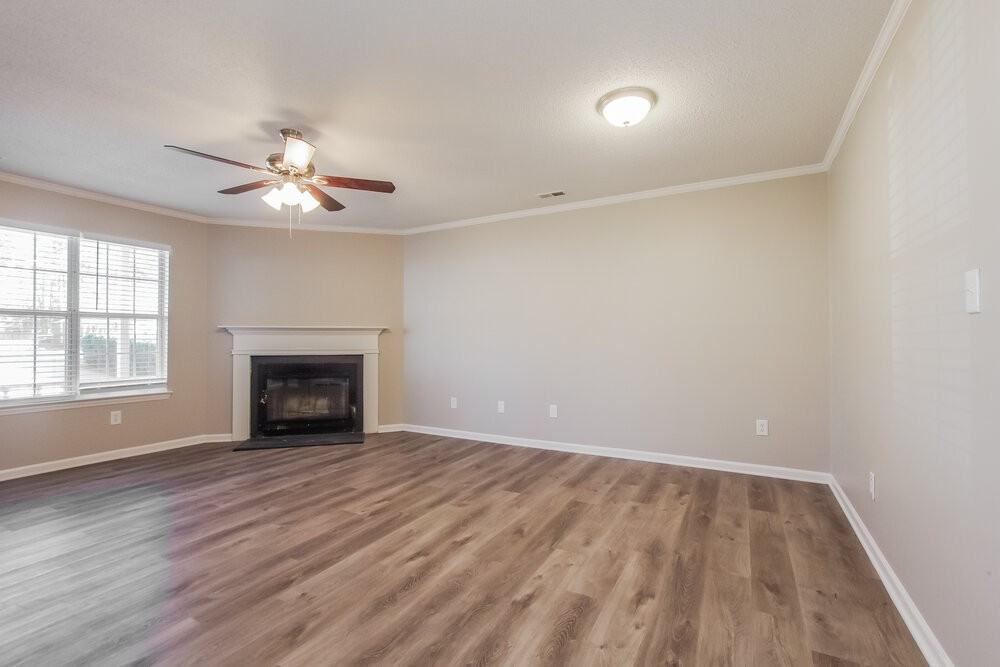 4813 Shea Ct - Photo 4 of 16