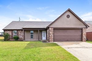 featured image of 6314 Oak Run Dr E