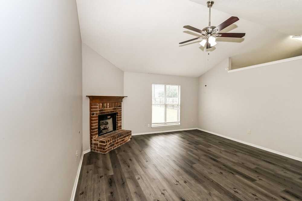 6314 Oak Run Dr E - Photo 3 of 16