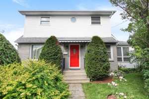 featured image of 390 Dieppe St