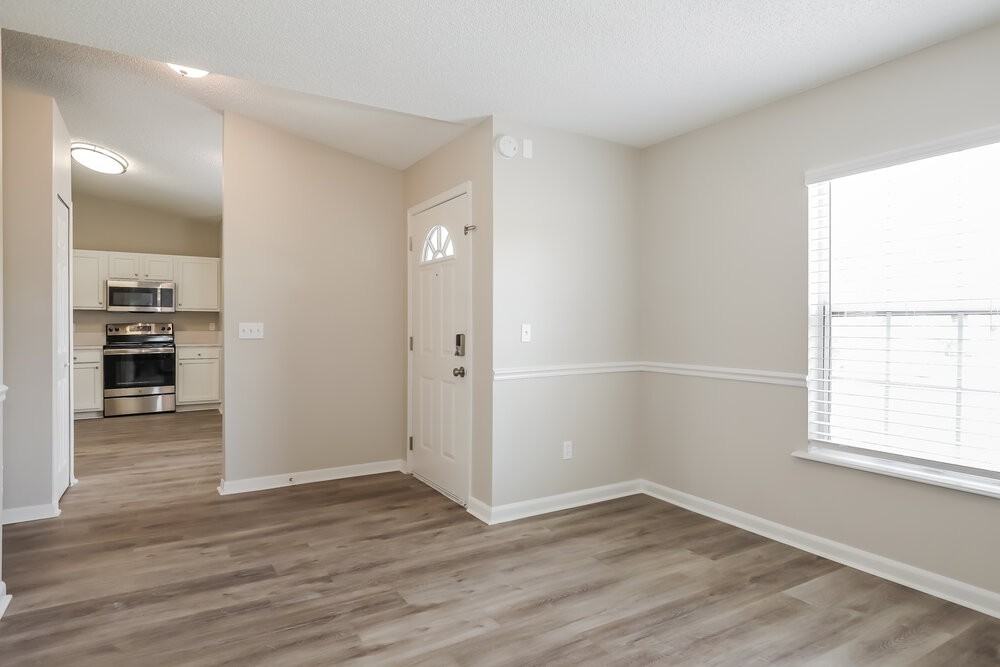 3427 Bristol Bridge Rd - Photo 5 of 16