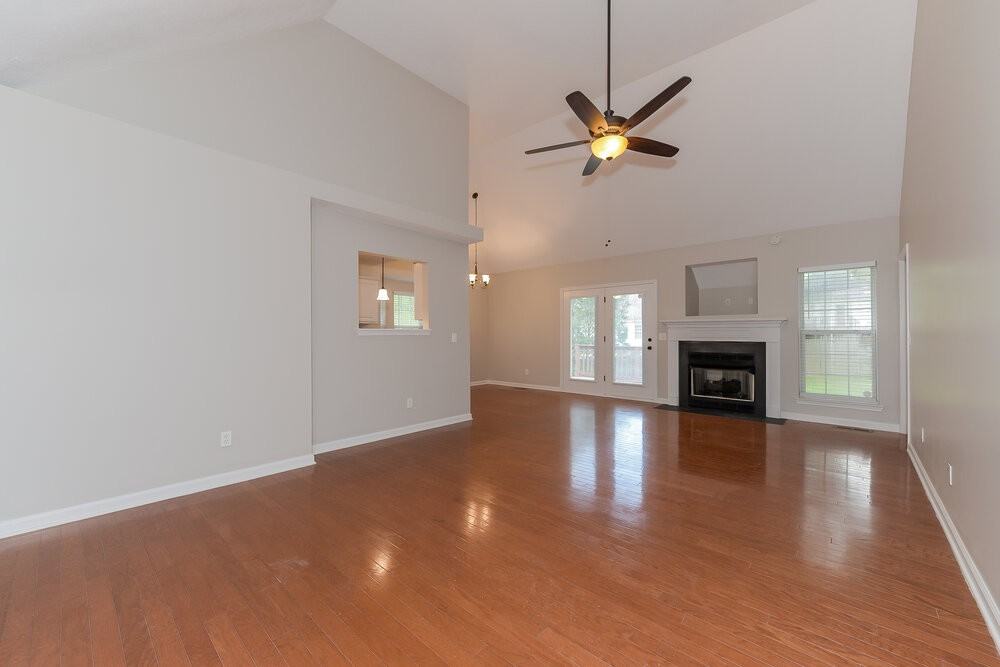 504 Parrish Way - Photo 6 of 18
