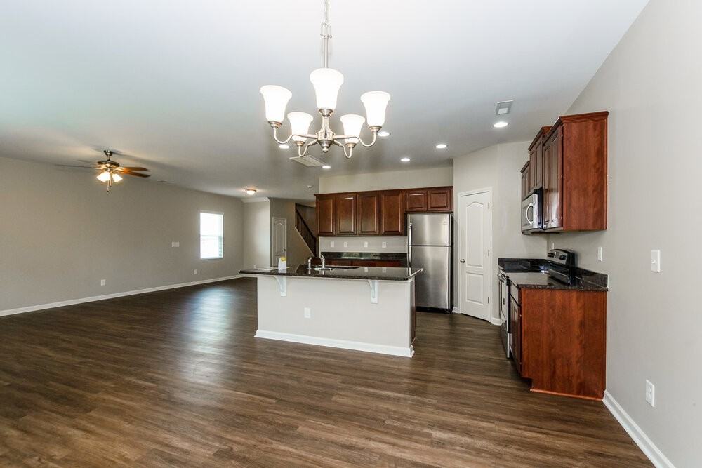 9811 Paper Tree Rd - Photo 6 of 17