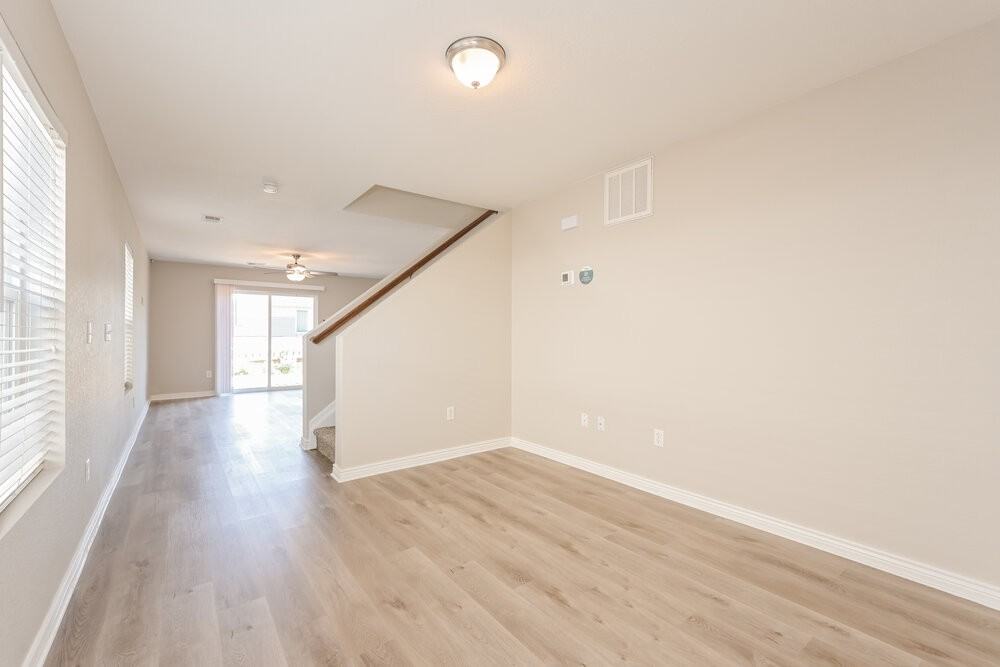 2352 Quartz St - Photo 4 of 17