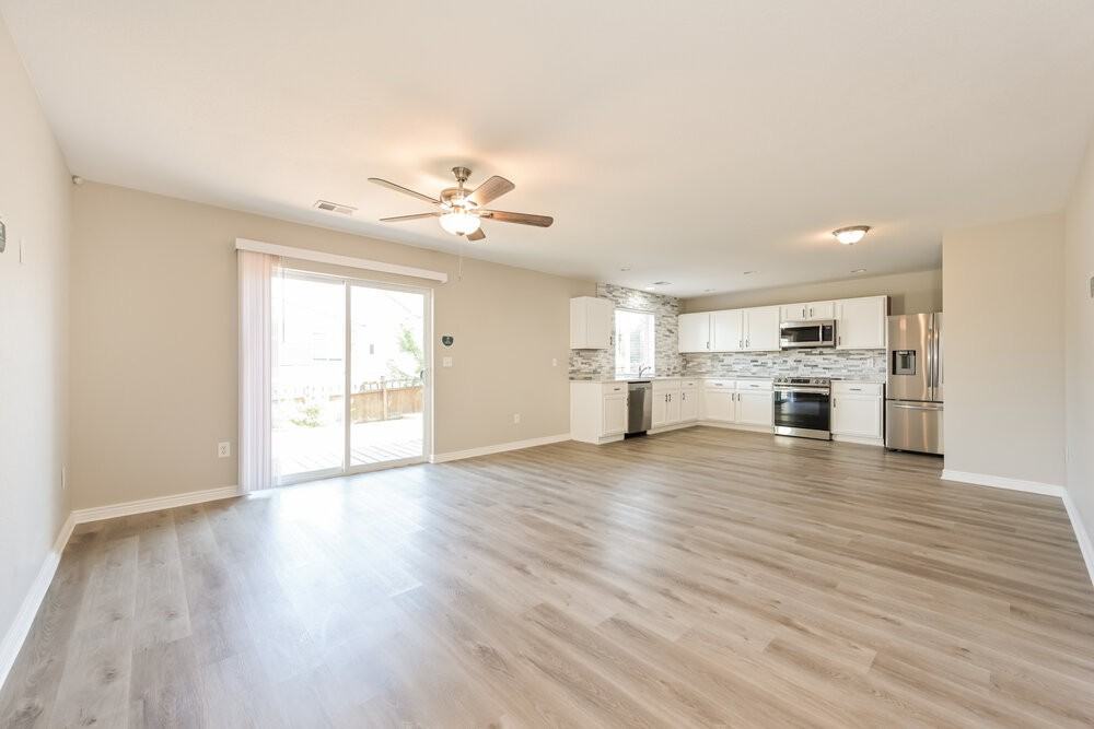 2352 Quartz St - Photo 6 of 17
