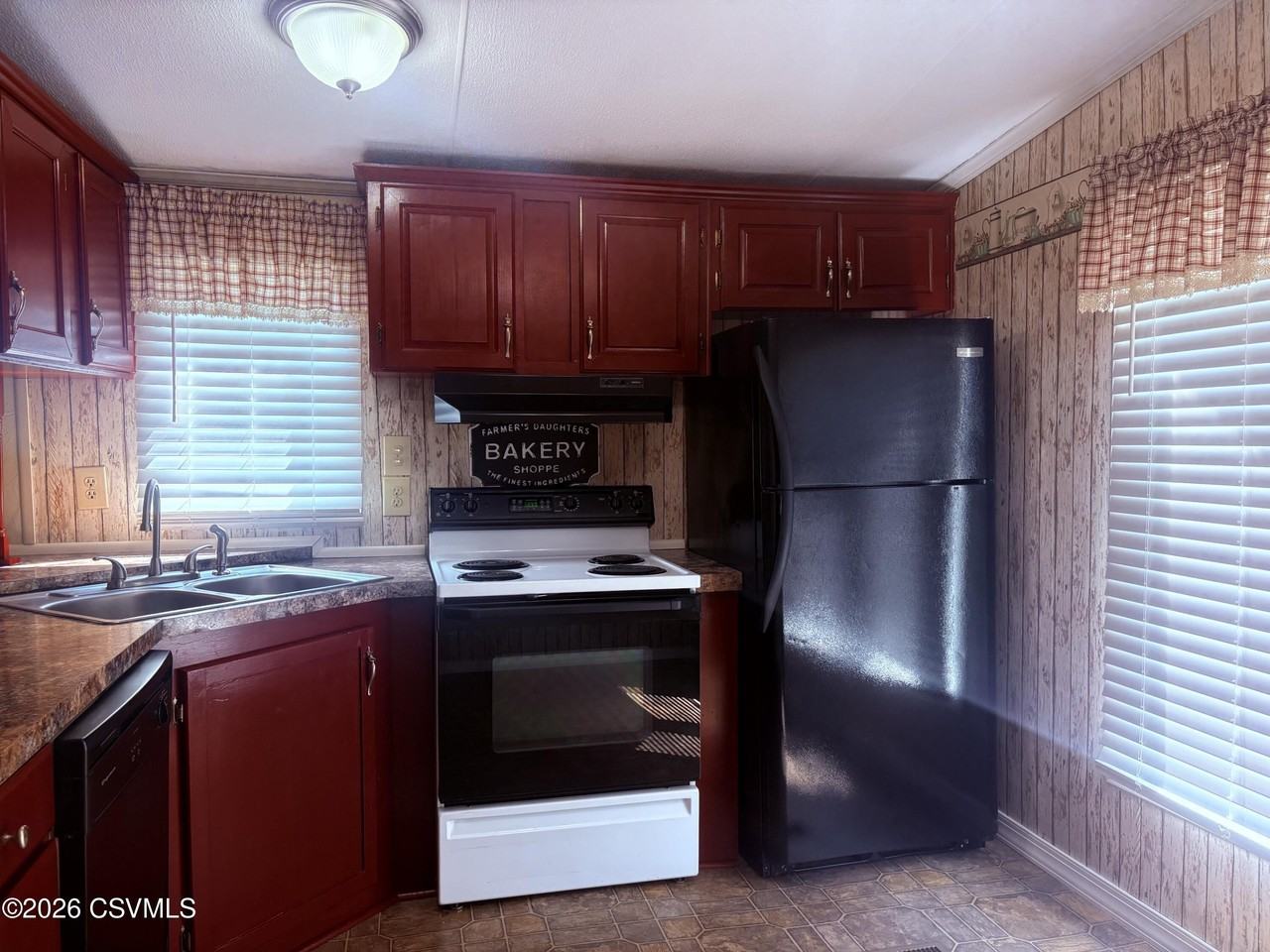 843 Reber Rd - Photo 4 of 22