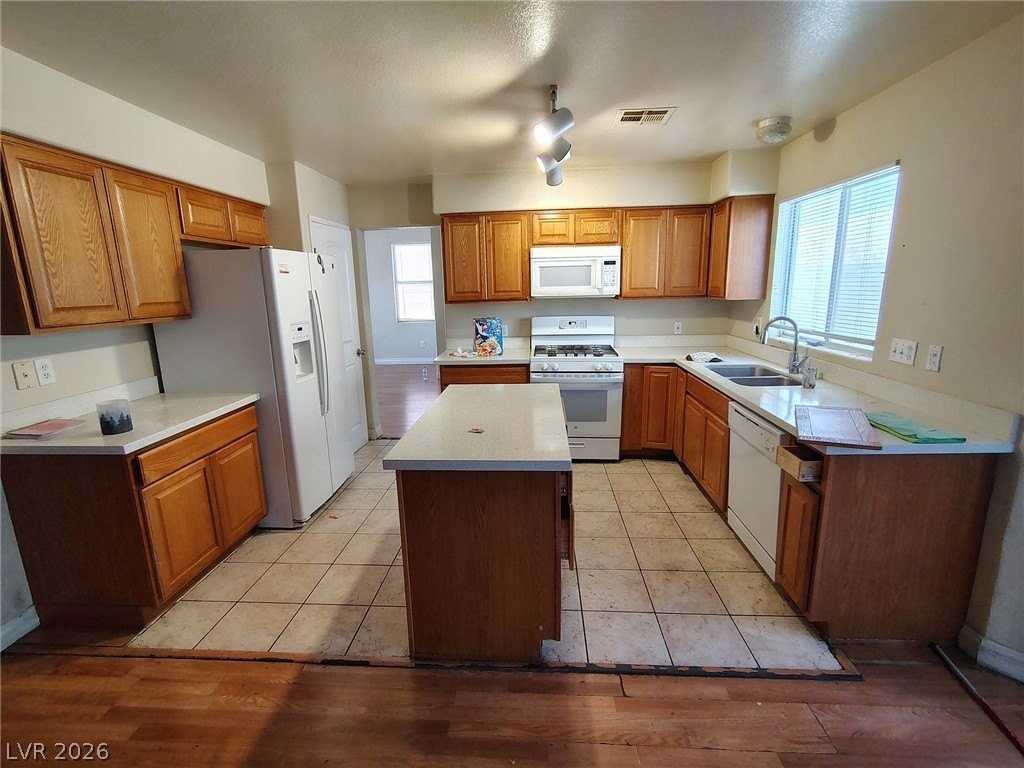 4255 Belkin Ct - Photo 2 of 3