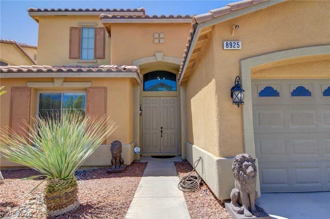 8925 Monte Oro Dr - Photo 2 of 50