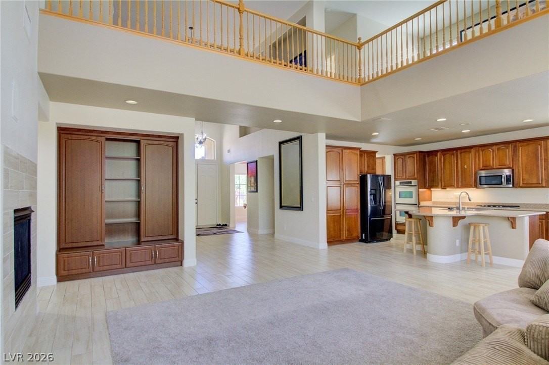 8925 Monte Oro Dr - Photo 6 of 50