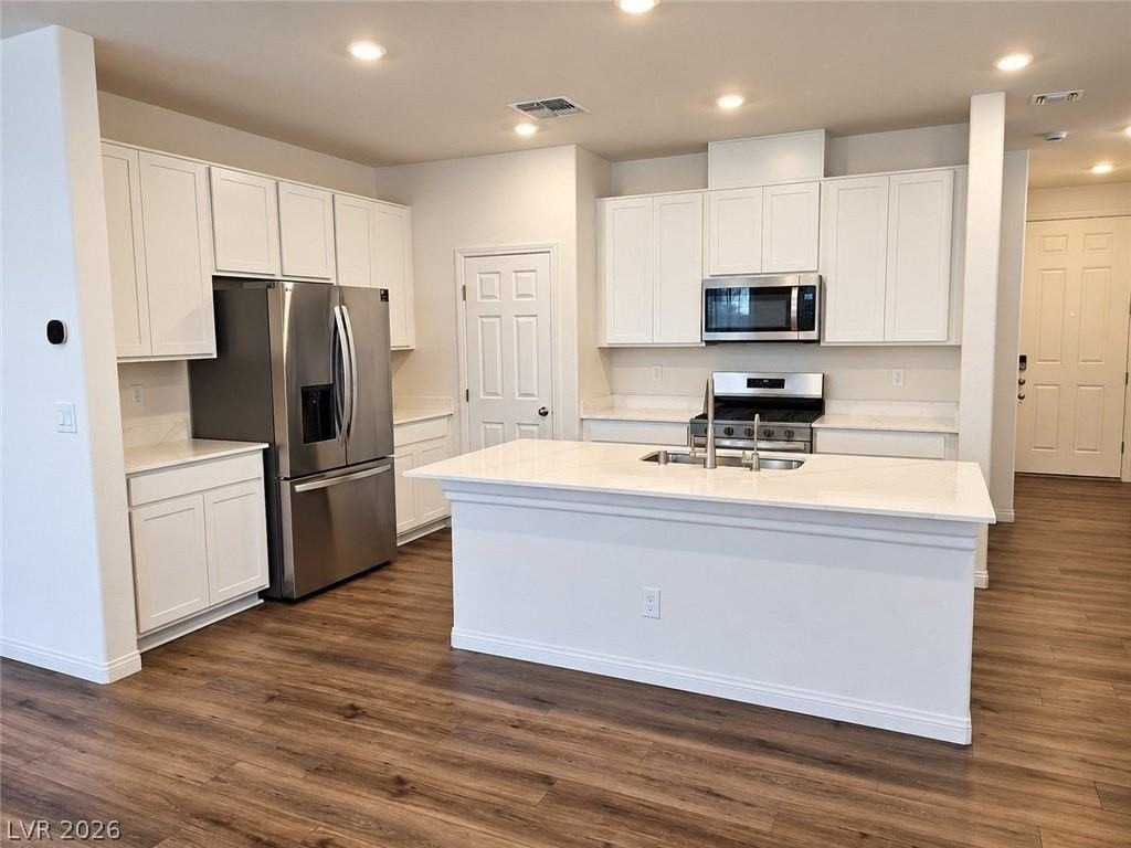 6604 Tumoulin St - Photo 6 of 17