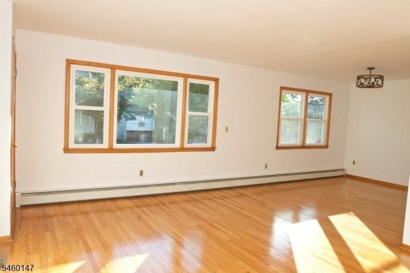 426 Laurita St - Photo 3 of 18