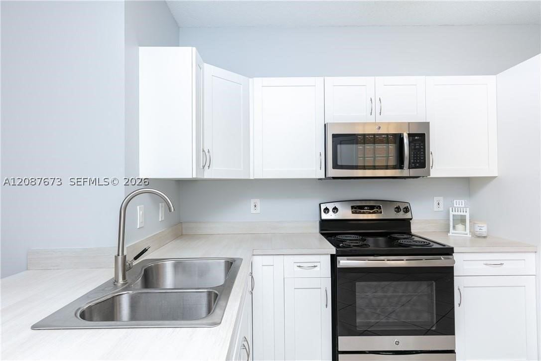 3635 San Simeon Cir - Photo 5 of 28