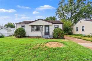 250 Maple Dr - Photo 1 of 1
