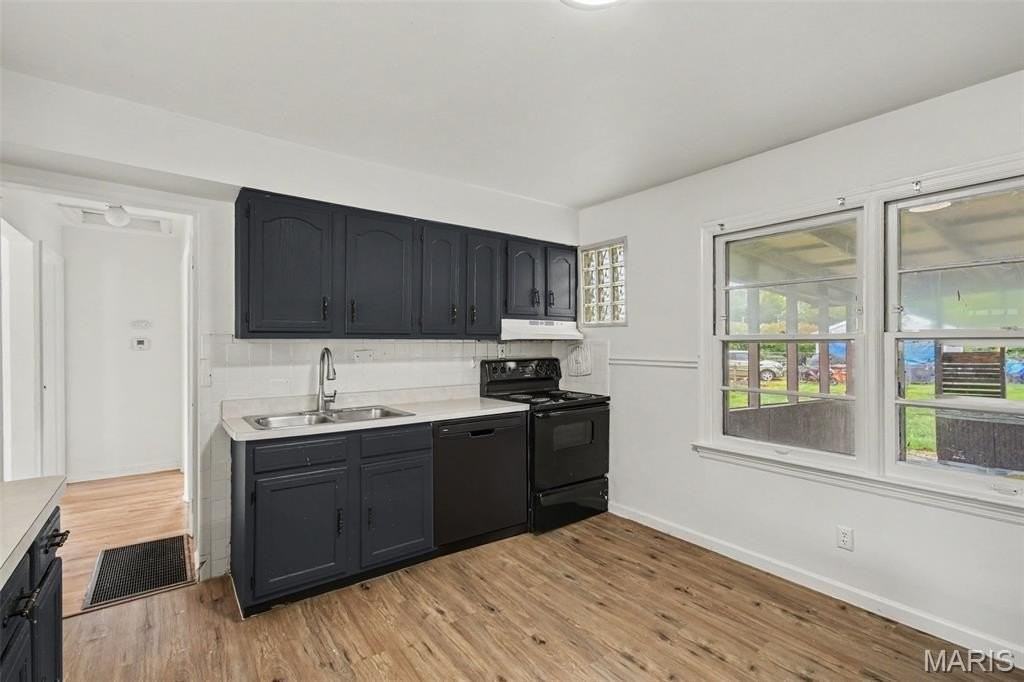 250 Maple Dr - Photo 6 of 16