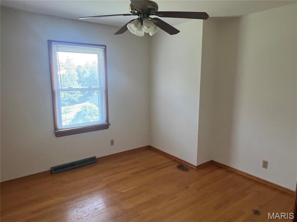 5896 Hawkins Fuchs Rd - Photo 7 of 15