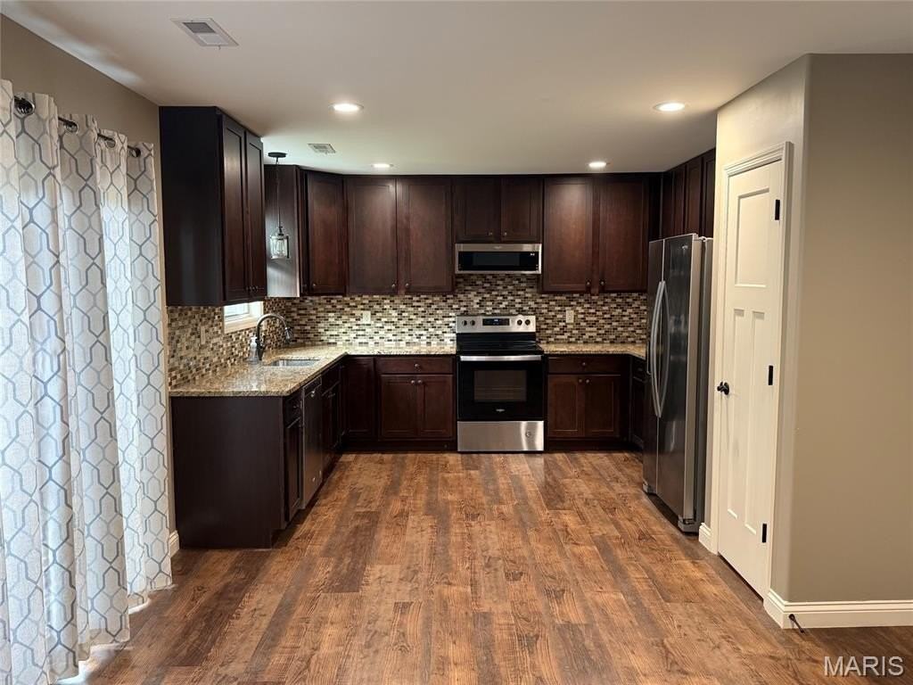 243 Winter Wheat Dr - Photo 2 of 14