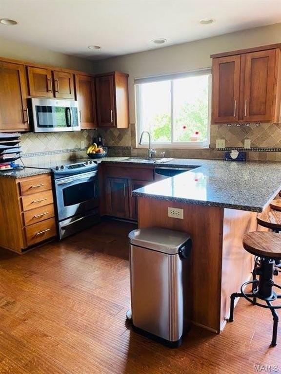 809 Barklage Ct - Photo 3 of 26