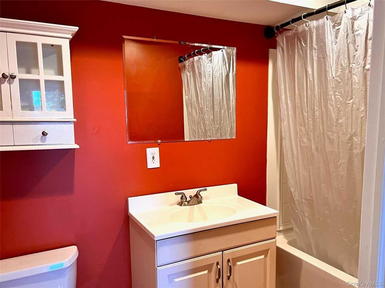 31 Terrace Dr - Photo 4 of 8
