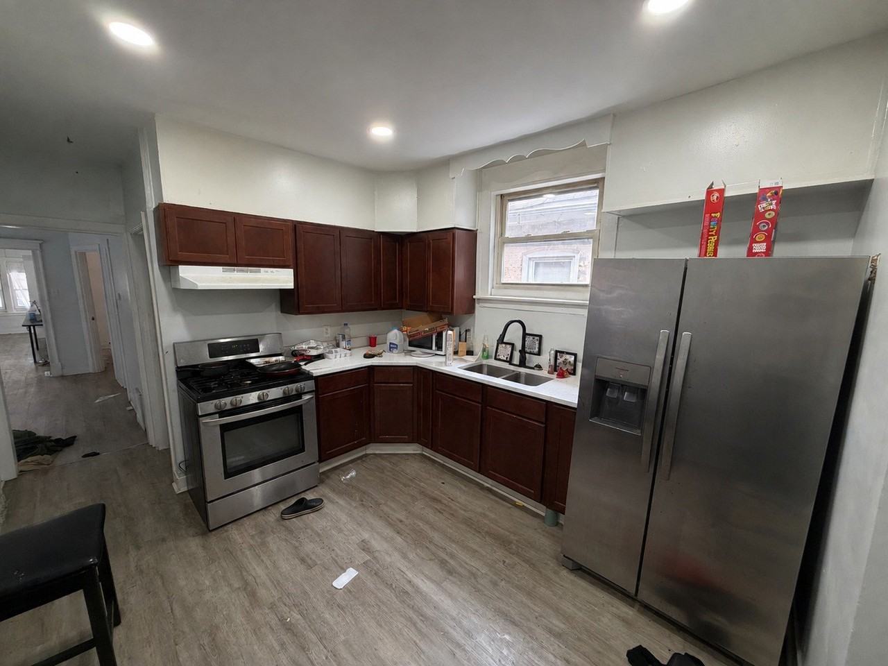 7621 S Eberhart Ave - Photo 3 of 8