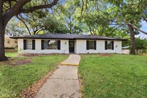 featured image of 1505 Westridge Dr
