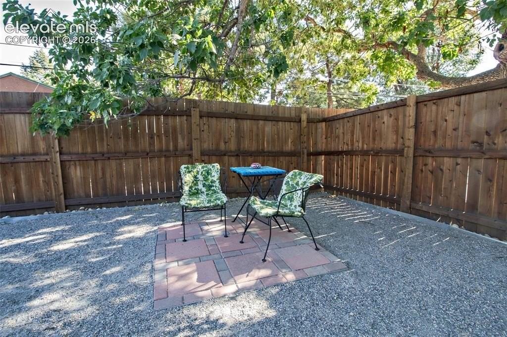 309 N 19th St - Photo 6 of 37