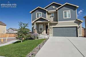 featured image of 10392 Horton Dr