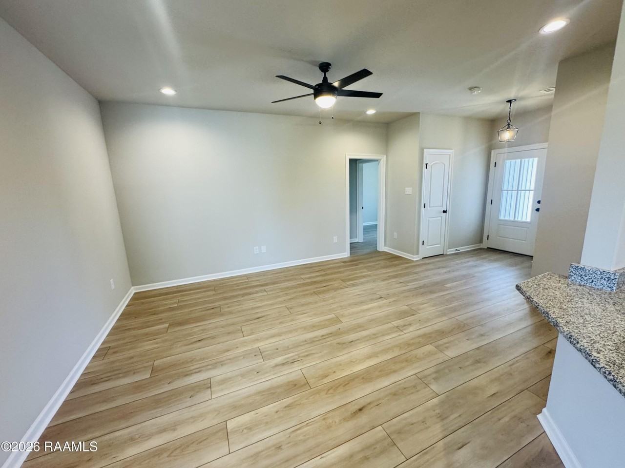7383 Alley Oak Ln - Photo 3 of 20