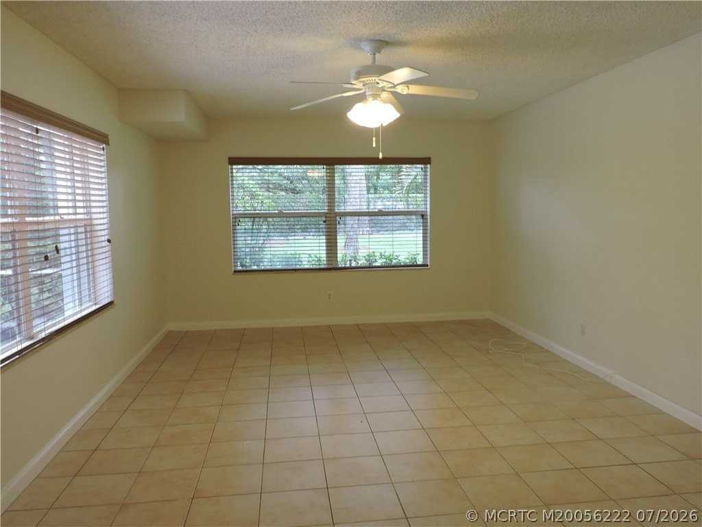 2865 Sw Lakemont Pl - Photo 3 of 21