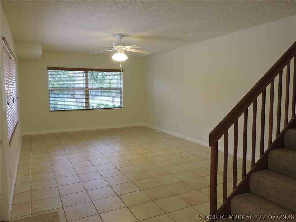 2865 Sw Lakemont Pl - Photo 4 of 21