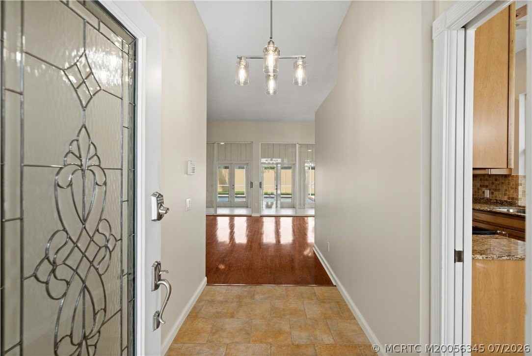2699 Sw Prospect Pl - Photo 5 of 35