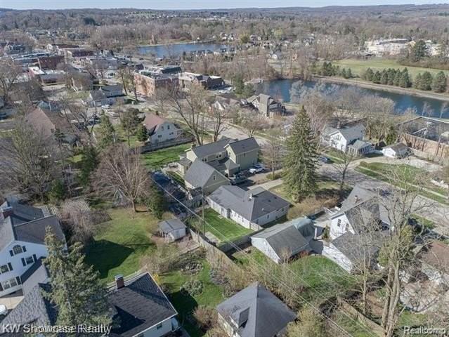 619 Elizabeth St - Photo 3 of 7