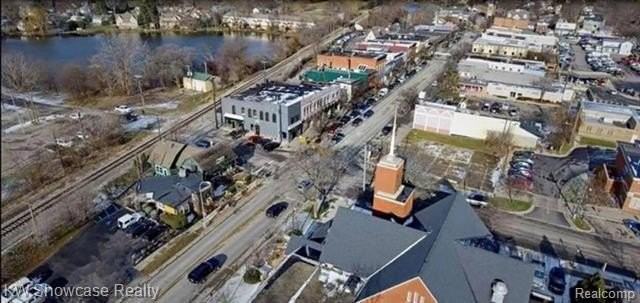 619 Elizabeth St - Photo 4 of 7