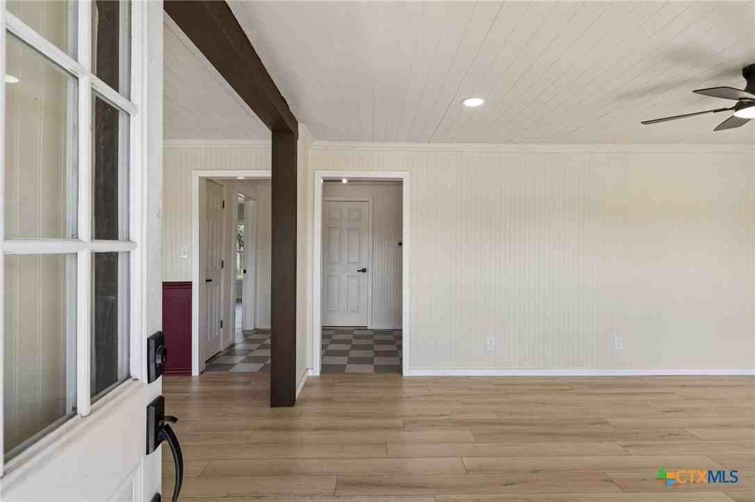 223 Nw Front St - Photo 5 of 38